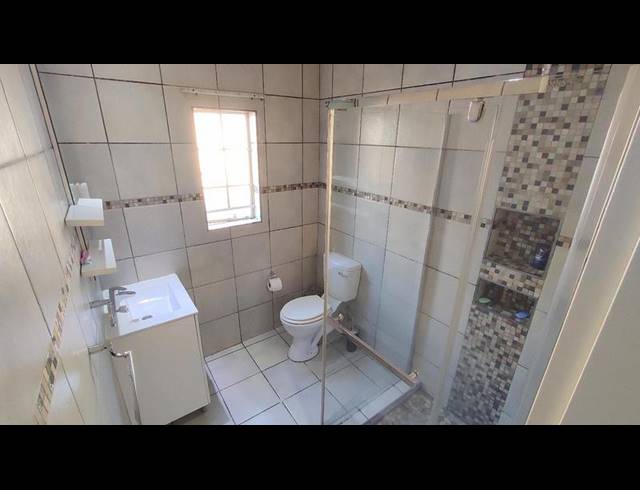 2 BEDROOM TOWNHOUSE FOR SALE IN MONAVONI